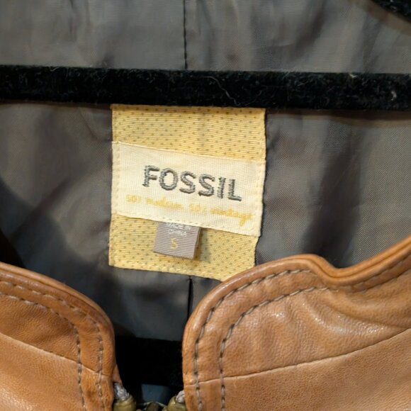 Fossil Womens Leather Bomber Jacket Brown Size Small Front Pockets Ribbed Trim - Picture 3 of 13